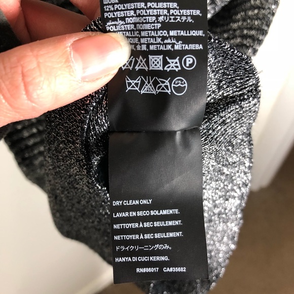 Bebe metallic cold shoulder tunic - Picture 5 of 8